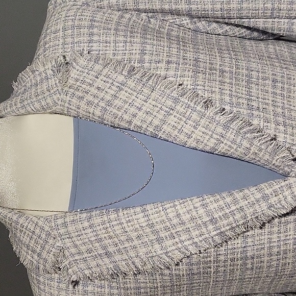 Maison d'Amelie Light Blue & White Plaid Cinched Sleeve Blazer - Size 8 - Picture 2 of 8